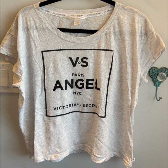 Victoria's Secret Gray Graphic Tee - Picture 1 of 4